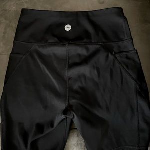 Avia women’s bike shorts black size small 4-6